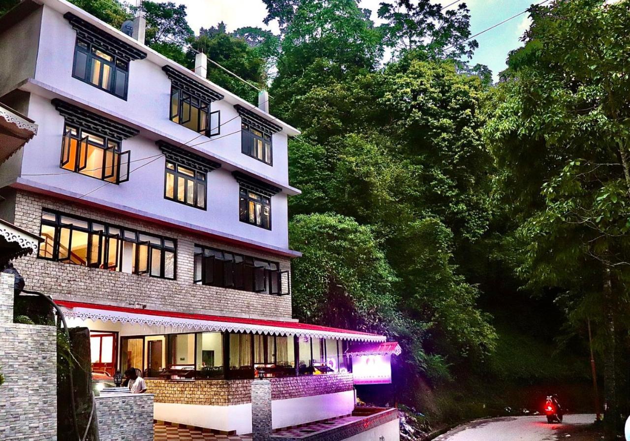 Hotel Daksha Pelling Nest Exteriér fotografie